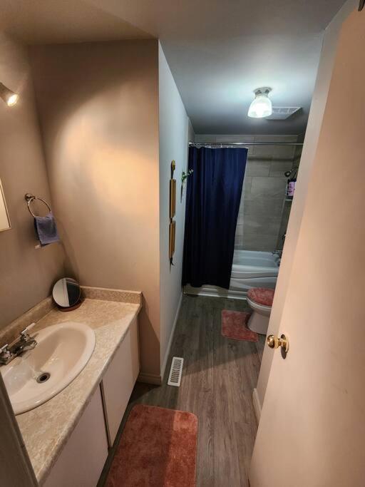 Entire 3 Bedroom House In Elliot Lake Buitenkant foto
