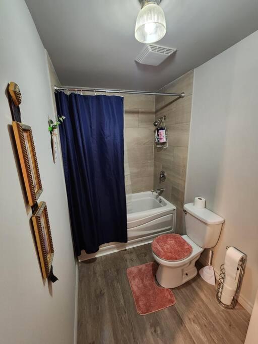Entire 3 Bedroom House In Elliot Lake Buitenkant foto